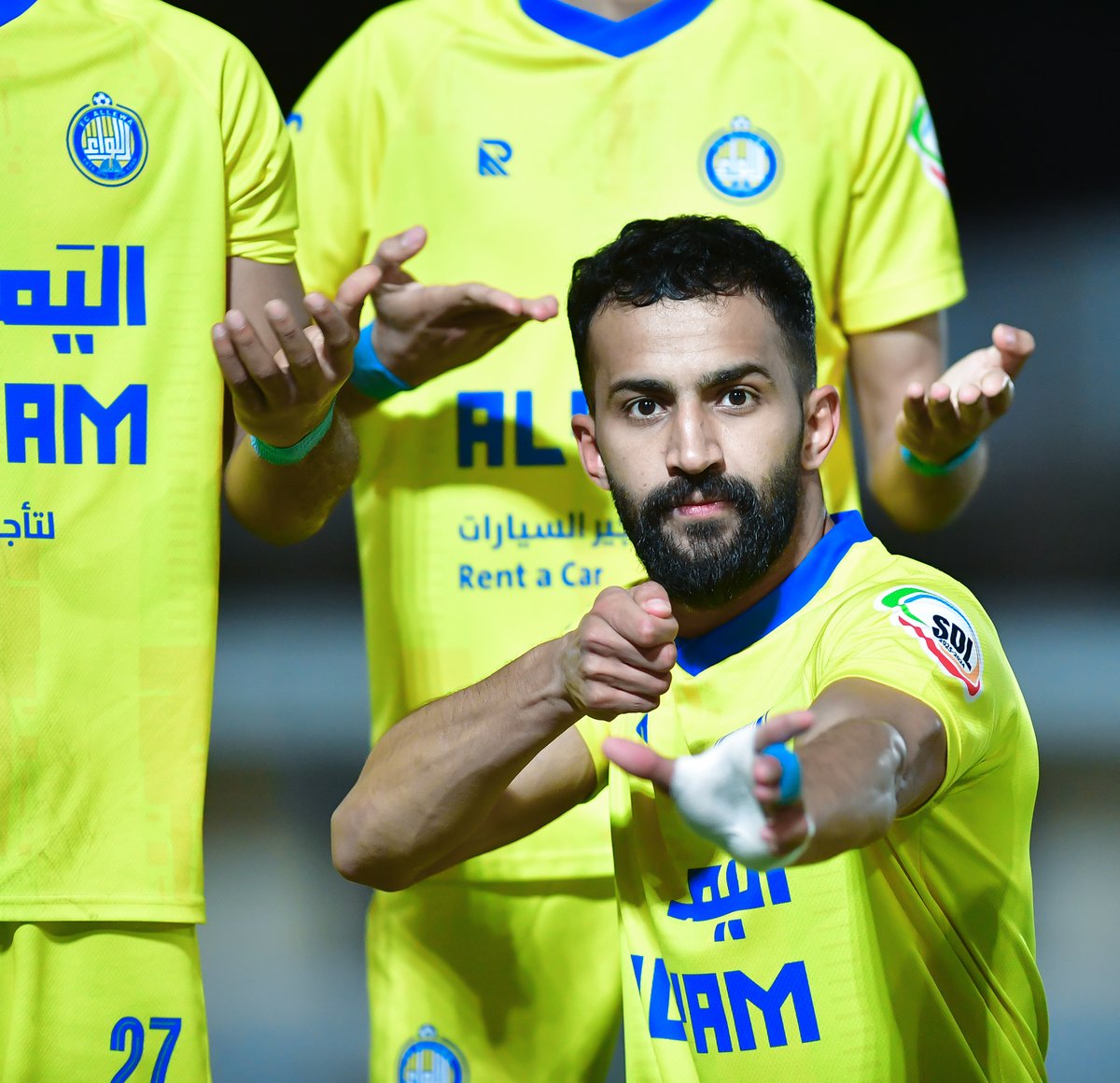 LeewaClub's tweet photo. 🎯| R9
تجـي من صوب وسهوم اللواء تعترض من صوب 🏹
#اللواء || #اللواء_الترجي https://t.co/223707CKdy