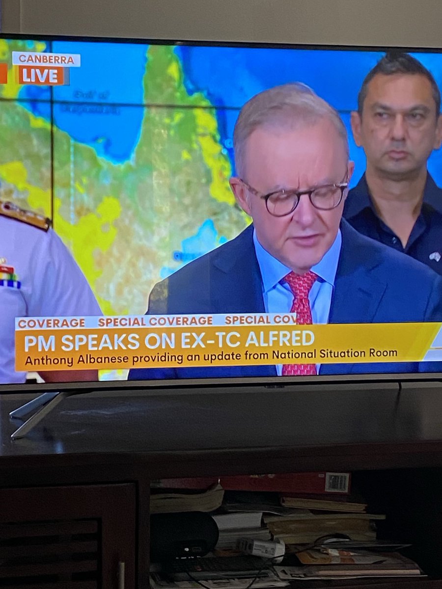 EllaCoo55777104's tweet photo. Well done PM for keeping the people affected in the areas of cyclone Alfred informed and taking the time in keeping people safe. 👍
But where is the opposition leader Mr. Peter Dutton ? Not a word from him, and he lives in Qld ???
#cyclonealfred 
#sunrise https://t.co/B1PrbhrN8f