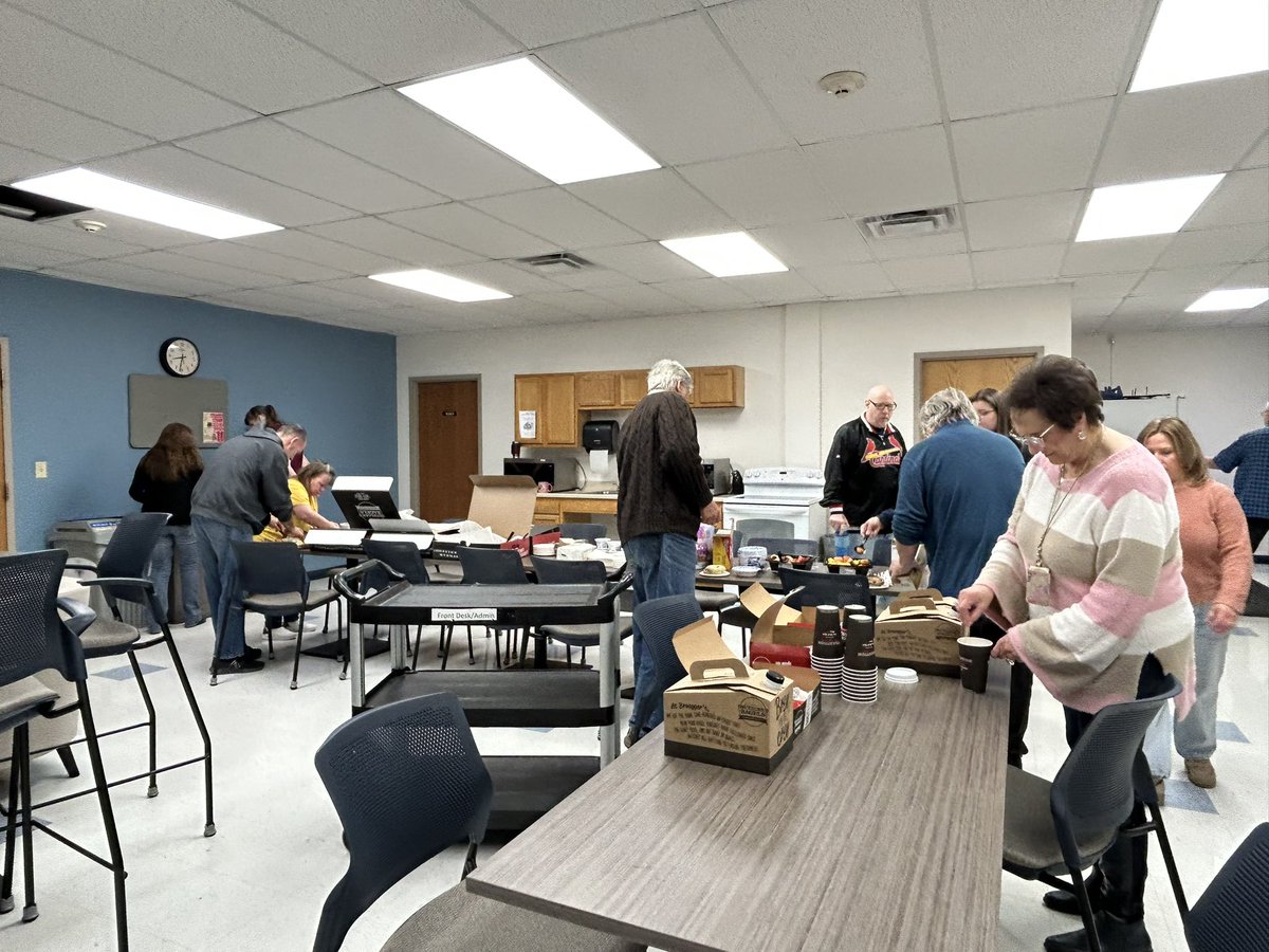 Corbin10's tweet photo. Incredibly blessed to have a great staff #EmployeeAppreciationDay #cnyric #ocmboces https://t.co/EFYLnA61b3