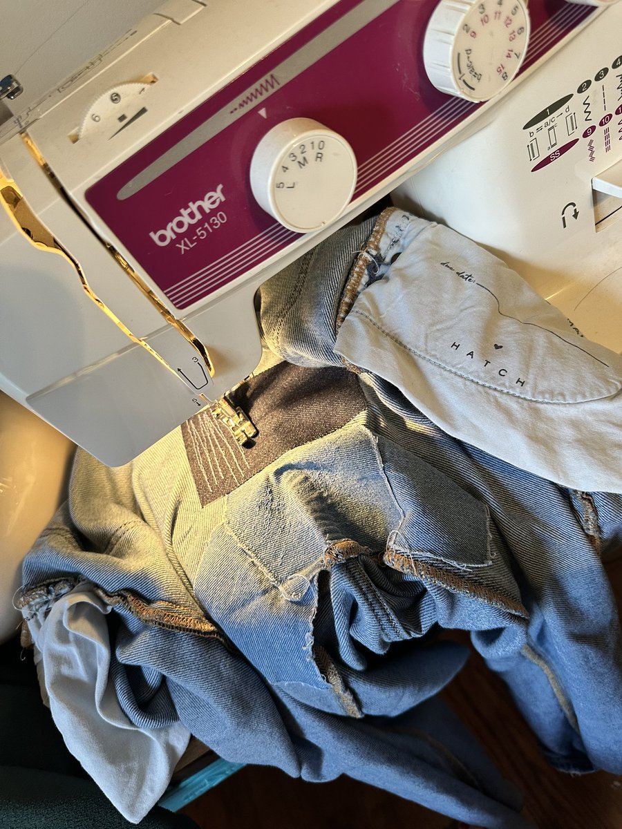 A pair jeans are good when they were once maternity jeans that you pulled the elastic out of to continue wearing them postpartum…&amp; they’re worth multiple patch jobs! 

<a href="/HATCHcollection/">HATCH Collection</a> please add regular blue jeans to your lineup! 

#goodjeans #maternity #postpartum #sogood