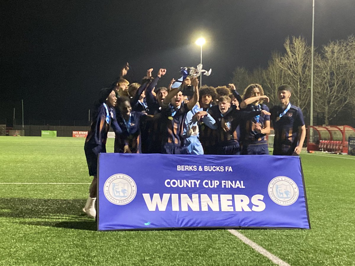 Berks & Bucks FA (@berksandbucksfa) on Twitter photo FULL TiME. Congratulations to <a href="/sloughtownfc/">Slough Town FC</a> 6-1 winners over a spirited <a href="/WantageTownFC/">Wantage Town FC</a> at <a href="/BeaconsfieldFC/">Beaconsfield Town FC</a> in front of a great Friday night crowd of 217 🏆 ⚽️ FULL TiME. Congratulations to <a href="/sloughtownfc/">Slough Town FC</a> 6-1 winners over a spirited <a href="/WantageTownFC/">Wantage Town FC</a> at <a href="/BeaconsfieldFC/">Beaconsfield Town FC</a> in front of a great Friday night crowd of 217 🏆 ⚽️