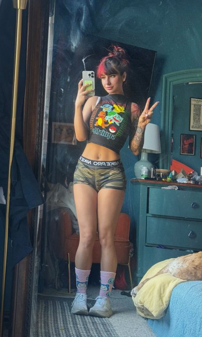 Watch Lauren Hunt's leaked NSFW photo on TwXstars