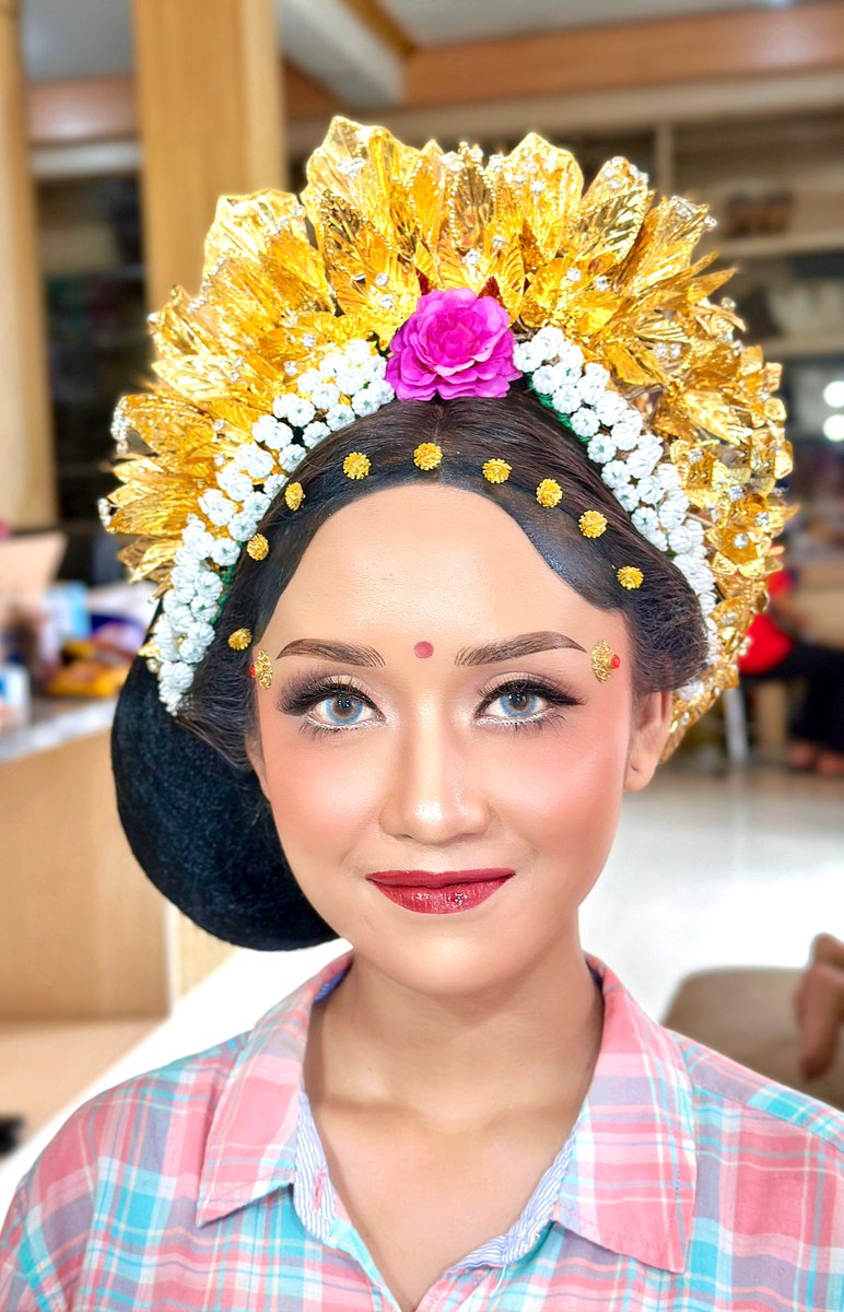 Agung_Arts's tweet photo. info paket 💄📸 PREWEDDING &amp; WEDDING silahkan👇 TLp/Wa. 085739635542 || IG. Baliagungcollection_new || fb.Agoenk anglurah tabanan https://t.co/jZQxyFBmV5
