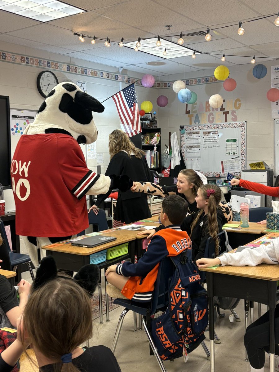 Amanda Lovett (@amandalovett) on Twitter photo We loved having <a href="/CobbMathDept/">CCSD Math Leadership</a> and <a href="/ChickFil/">Chick Fil A</a> read to us today! In addition to engaging read alouds, we had good discussions on math, being lifelong learners, and presenting yourself well. We loved having <a href="/CobbMathDept/">CCSD Math Leadership</a> and <a href="/ChickFil/">Chick Fil A</a> read to us today! In addition to engaging read alouds, we had good discussions on math, being lifelong learners, and presenting yourself well.