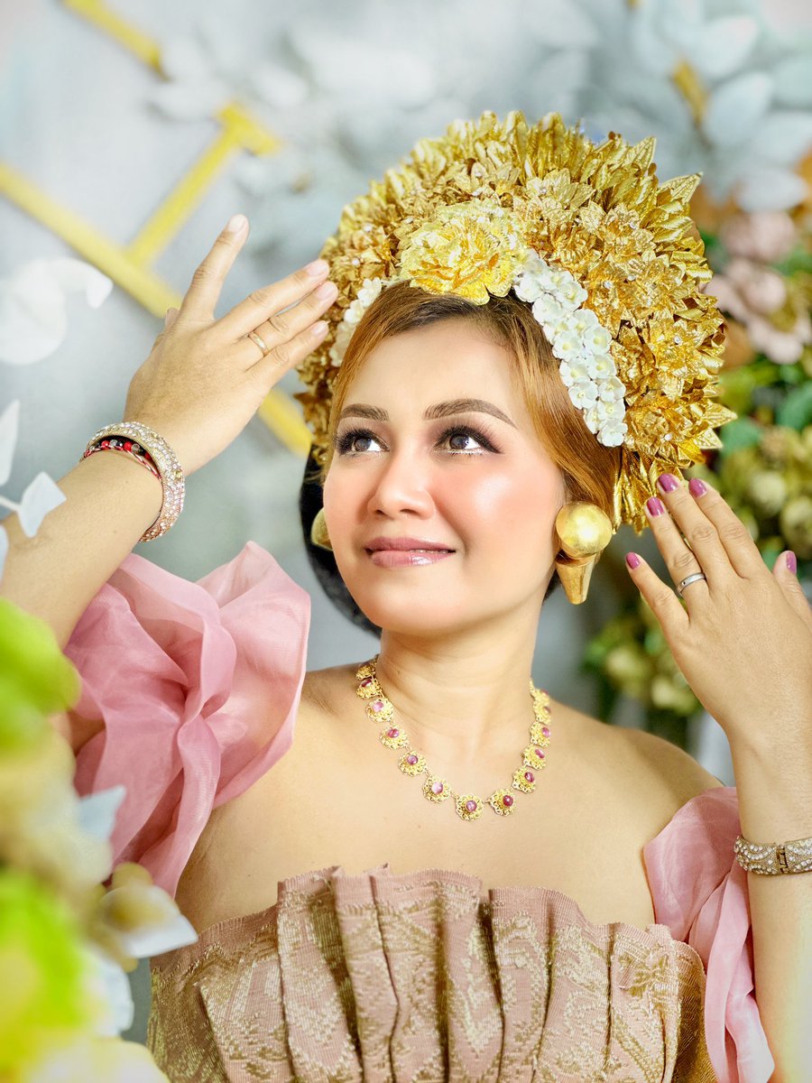 Agung_Arts's tweet photo. info paket 💄📸 PREWEDDING &amp; WEDDING silahkan👇 TLp/Wa. 085739635542 || IG. Baliagungcollection_new || fb.Agoenk anglurah tabanan https://t.co/6rVjOUtuSE