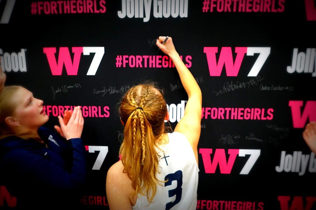 ProductionsW7's tweet photo. Last nightβs @jollygoodsoda Player of the Game, Xavier GBB junior Brynn Krull who led all players with 22 pts ( 3 3pt in 2nd half, 5/6 FT ) in the Hawksβ 44-38 Sectional semifinal win over Winneconne! ππΌππΌππΌππΌ #SignTheWall #wiaagb #roadtotheresch @brynnkrull3 https://t.co/8wgcnfWAFt