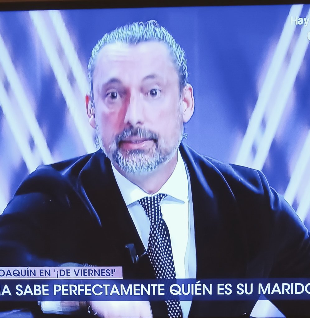 jbleid's tweet photo. Buitre de la peor calaña #DeViernes https://t.co/DvNeHEkU09