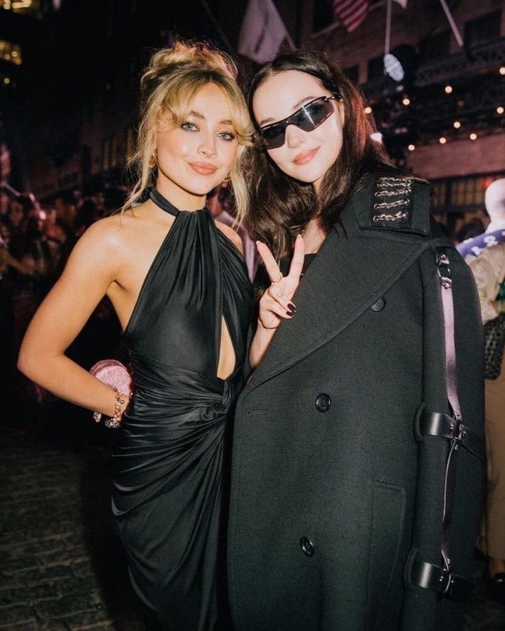 Vittoria Blackburn (@wborntxdiesp) on Twitter photo 