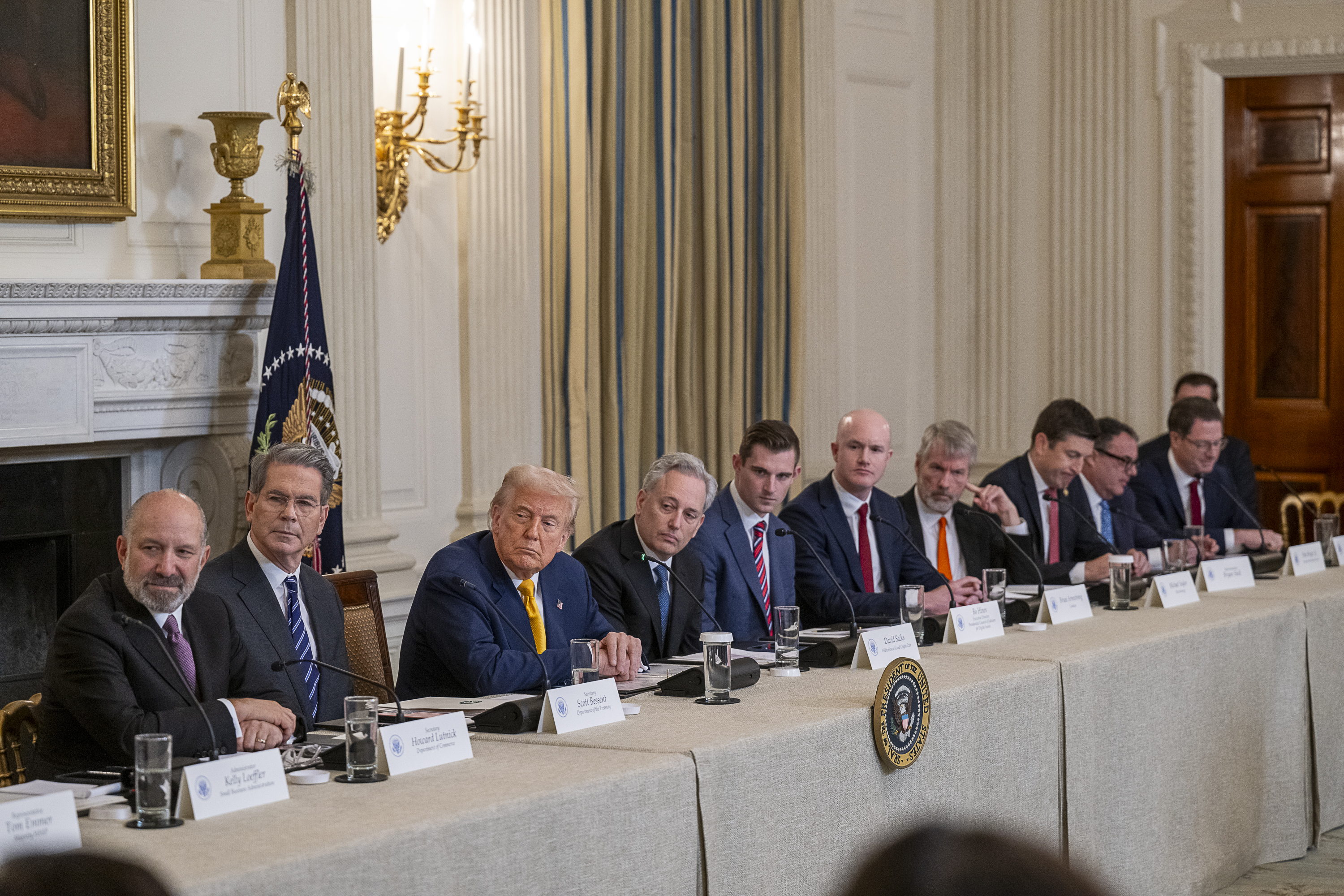 President Trump는 Crypto와 관련하여 자신이 무엇을하고 있는지 전혀 모른다.