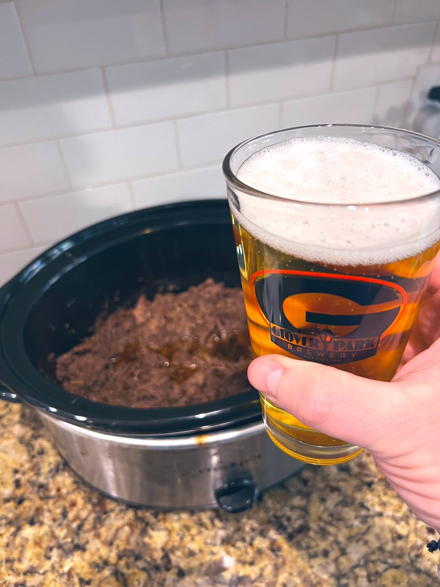 PowellJohnT's tweet photo. Update:
¡Magnifico!
- Mexican @FrippDawg (probably)
Cheers to the Weekend Boys and Girls!
#GoTacos https://t.co/CjnGzXj9ma