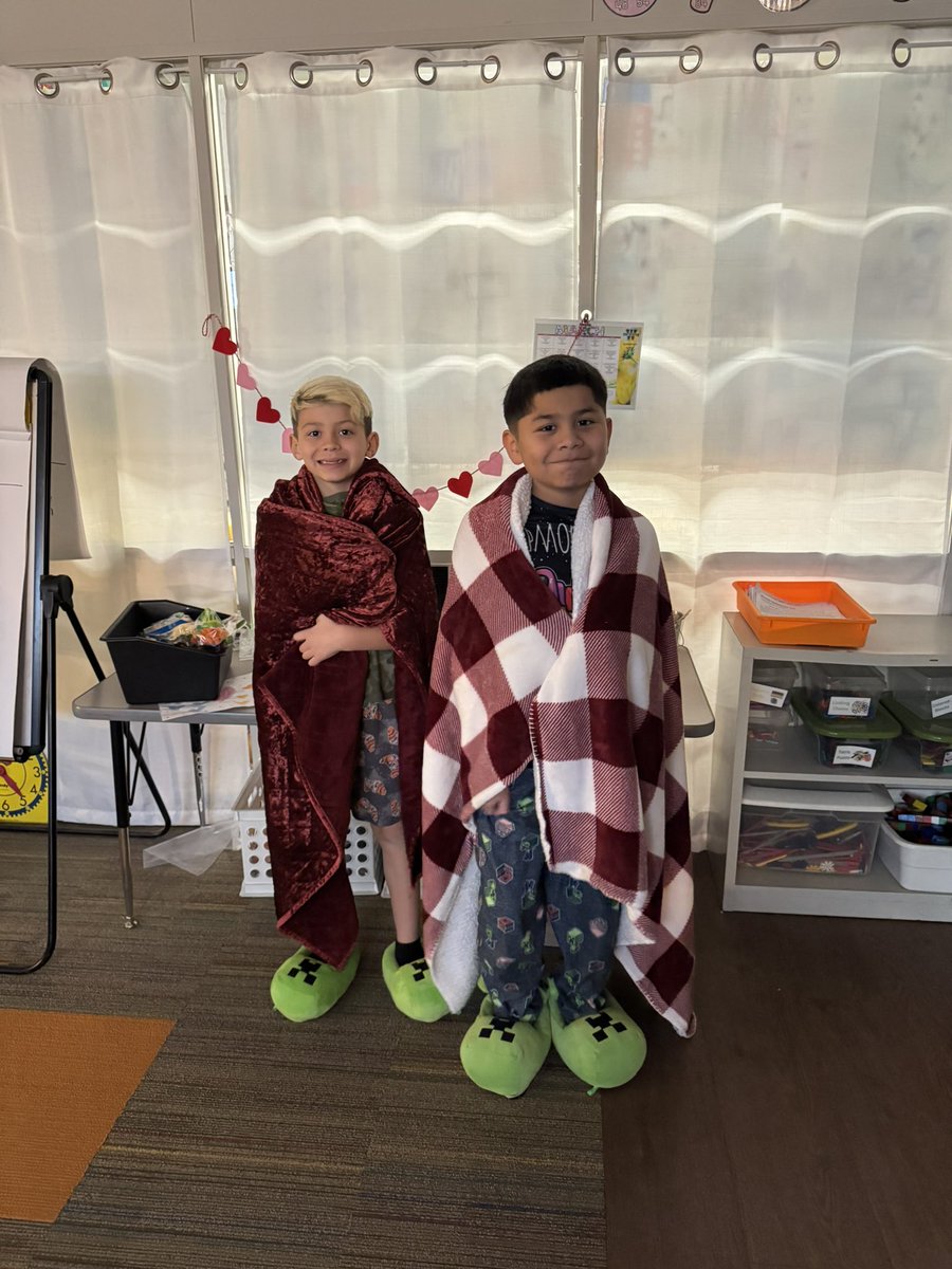 Slate Hill 3rd Grade Team tweet media