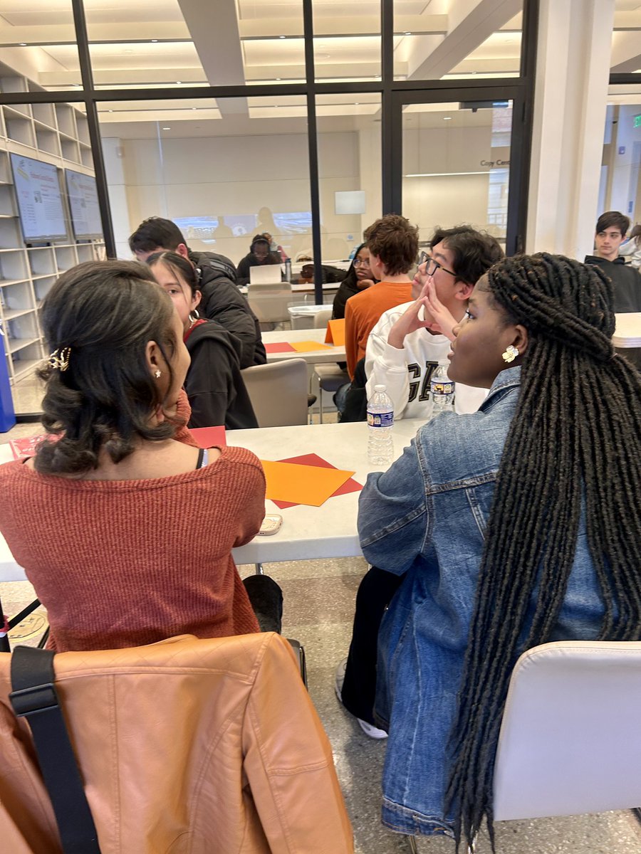 TheAAdvantage's tweet photo. 🚀 Strong standardized test scores can boost your chances for scholarships, financial aid, and college admissions! Big thanks to the @FreeLibrary Field Teen Center for supporting our future leaders. 🙌 Let’s keep striving for success! 💪

#SATPrep #Scholarships 
 #GetTheAdvantage https://t.co/w9zxbgBZ0P