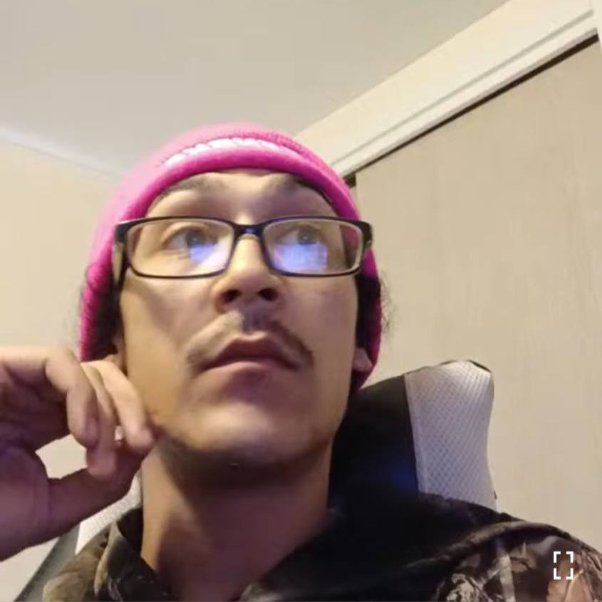 VeloceSVJ's tweet photo. After seeing all the negativity &amp; blood in the markets recently I was thinking how I could do something dope &amp; get crypto to come together and do somthing great.

While searching on YouTube I came across this guy promoting his community token. https://t.co/yYds0VC0Bp