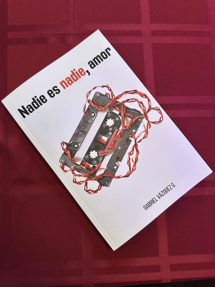 gabovazquezg's tweet photo. #nadieesnadieamor y la segunda parte #nadieeesnadaamor
Están como #librofisico en #amazon y como #ebook también en #kindleunlimited.
Si quieren ejemplar o ejemplares #firmados, manden mensaje!!!! https://t.co/xzVkZvQXWu