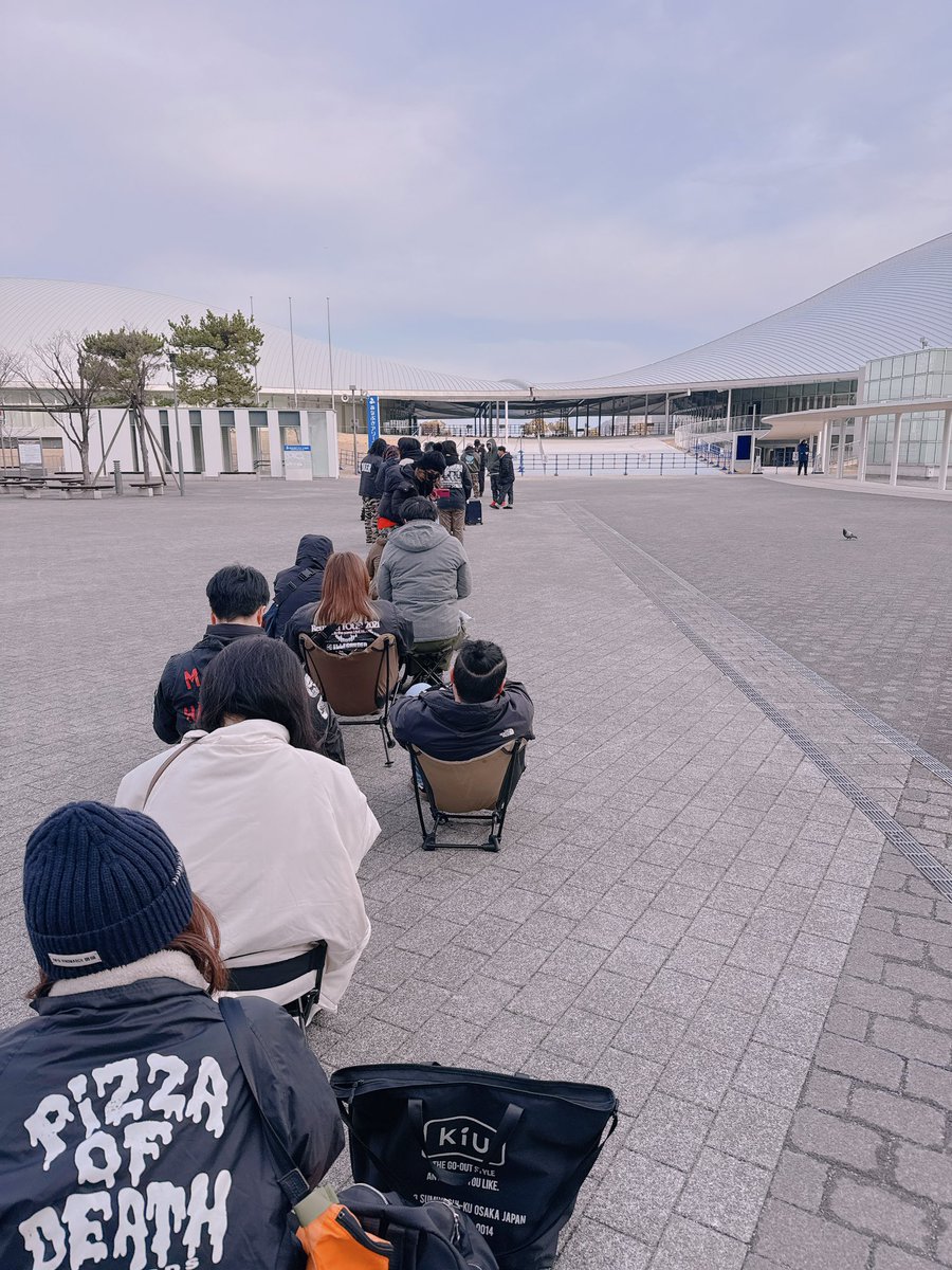 Kusadobase's tweet photo. 初あなぶきアリーナ香川🤘 https://t.co/iZS5SbTOlz