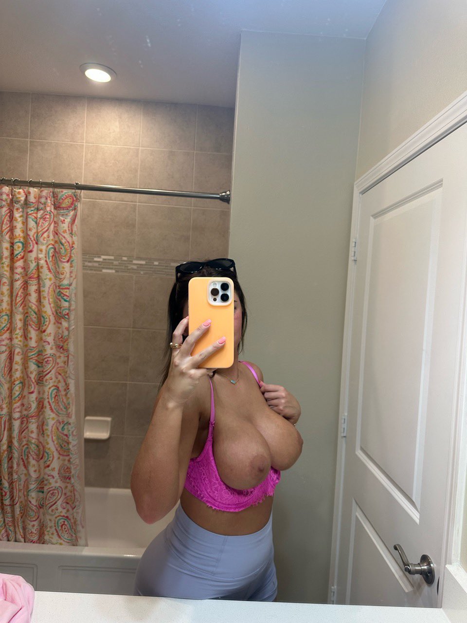 mmm i love pink https://t.co/u24QcVcRGO