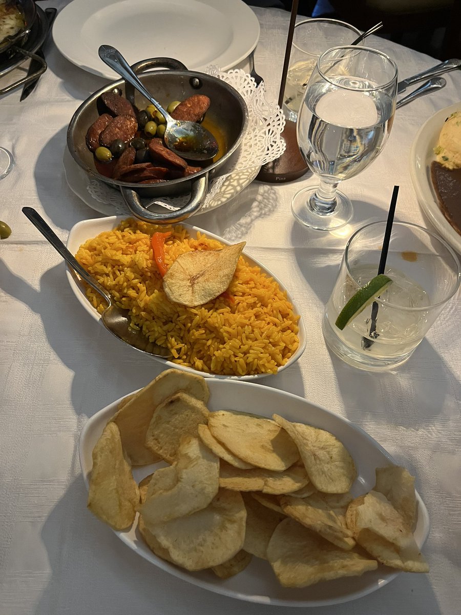 StrangestDesign's tweet image. Annual work outing at NJ devils tonight. Dinner @ Fornos in Ironbound Newark. IYKYK