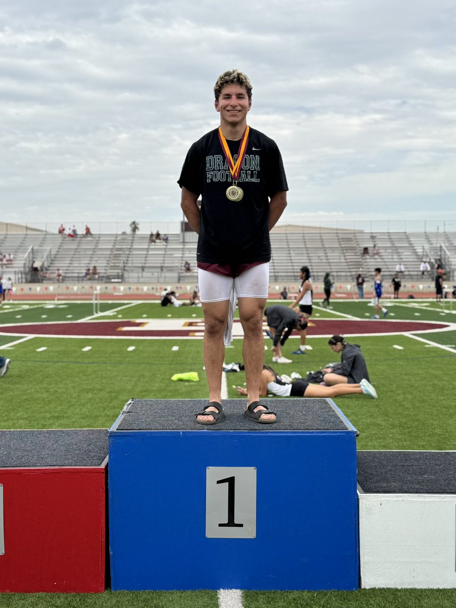 EagleTrack's tweet photo. 🚨 400m Dash Update: Mission Eagles at Jim Hudson Relays 🚨

🥇 Thomas Aparicio takes 1st place in the 400m dash, blazing through with a winning time of 50.64! 💪🔥

More results coming soon!

#MissionEagles #JimHudsonRelays #TrackAndField #EaglePride https://t.co/N205c5qWL1