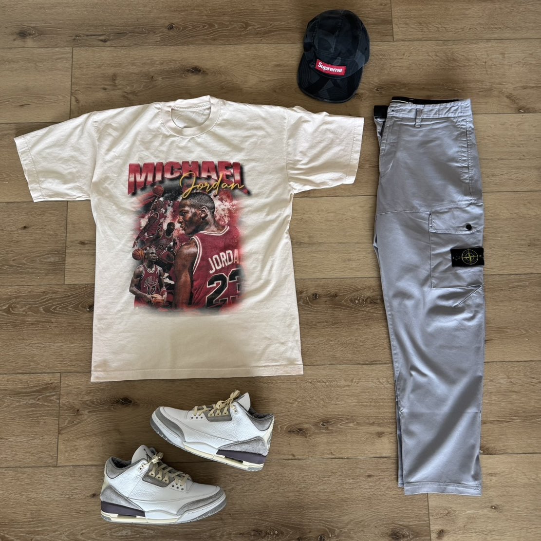 iAmTMCII's tweet image. What y’all rocking today 
@outfitgrid #outfitgrid
🧢#SupremeCap
🧥#VintageStarterJacket
👕#VintageJordanTee
👖#StoneIslandCargo
👟#Jordan3AMM