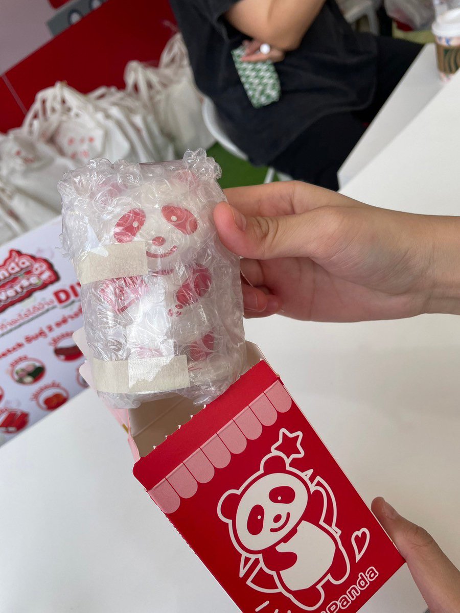 berrybrae's tweet photo. โหยย น่ารักมากก Art toy กล่องจุ่มอายิแพนด้าในงาน #AjiPandaVillagebyAJINOMOTO ใครที่อยากได้ กติกาง่ายนิดเดียว ดูด้านล่างเลย 
บอกเลยว่าห้ามพลาดน้า  🐼 #กล่องจุ่มอายิแพนด้าChallenge https://t.co/s4z0ZSvHTF