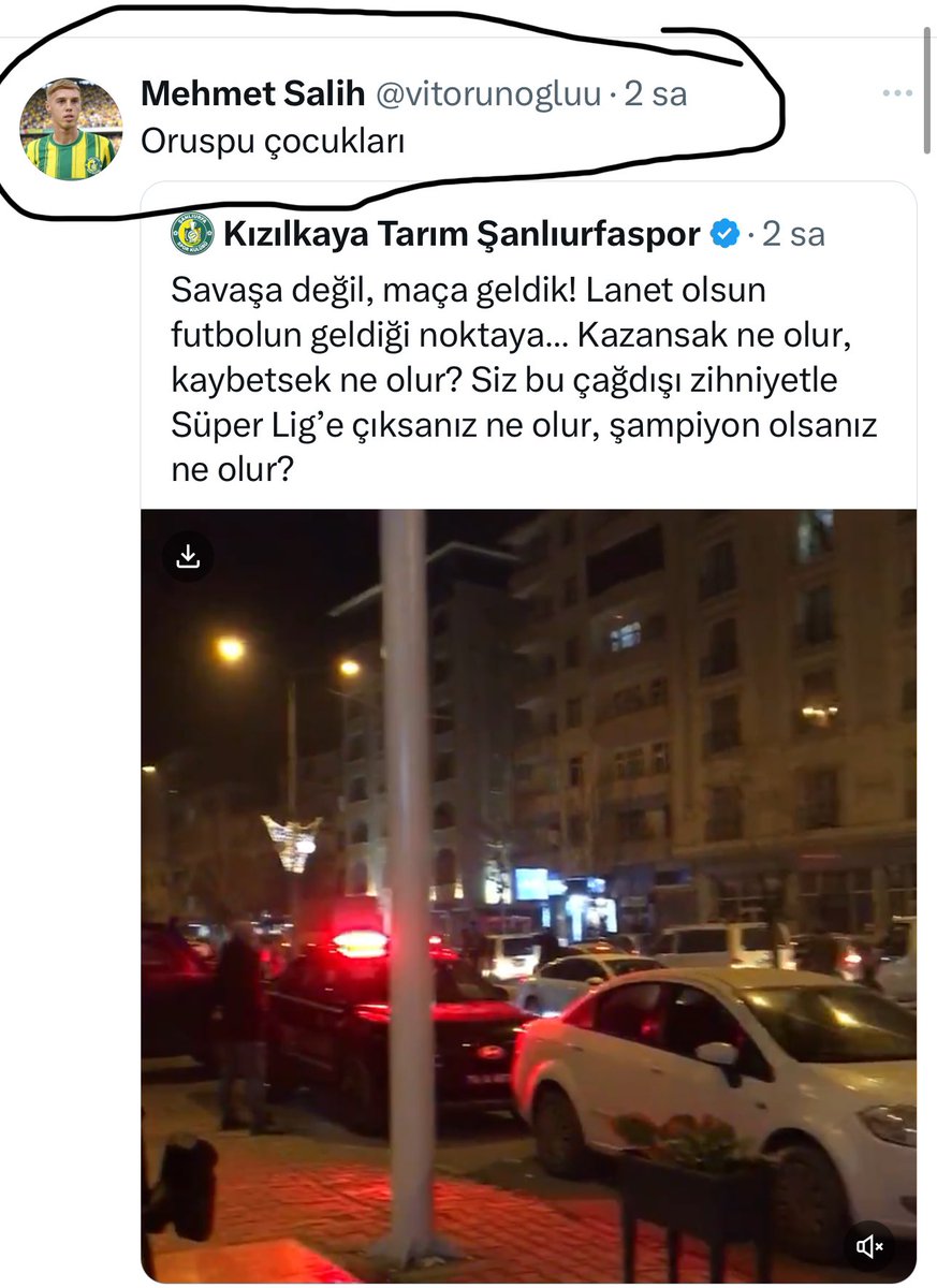 Bir şehire küfürler eden bu holigan tutuklanmalı
<a href="/igdirFK/">Alagöz Holding Iğdır Futbol Kulübü</a> 
<a href="/TC_icisleri/">T.C. İçişleri Bakanlığı</a>