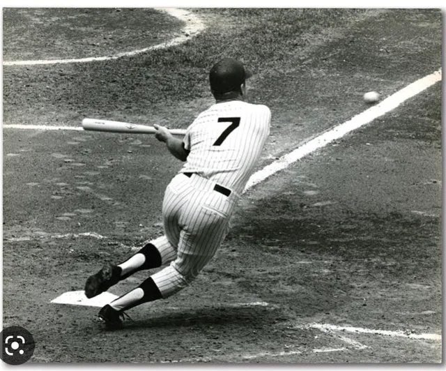 nut_history's tweet photo. Mickey Mantle had the 10th most bunt singles of all time, including 7 in World Series play and even one in an all star game. https://t.co/kEV1JXOiKc