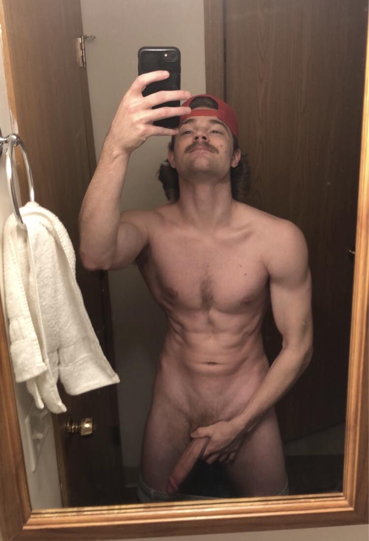 LongDickJack's tweet photo. need a female thats trying to film 😫 #of #bwc https://t.co/v6uJKmo8mD