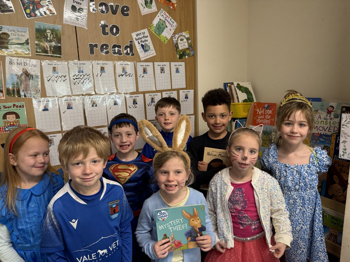 rhosstreet's tweet photo. Blwyddyn 2 enjoyed a day full of fun and books celebrating World Book Day yesterday. Thank you to all the parents who made so much effort to dress their children for today. #RSSlit #RSScfw #RSSpv https://t.co/iyMPA1ajbQ