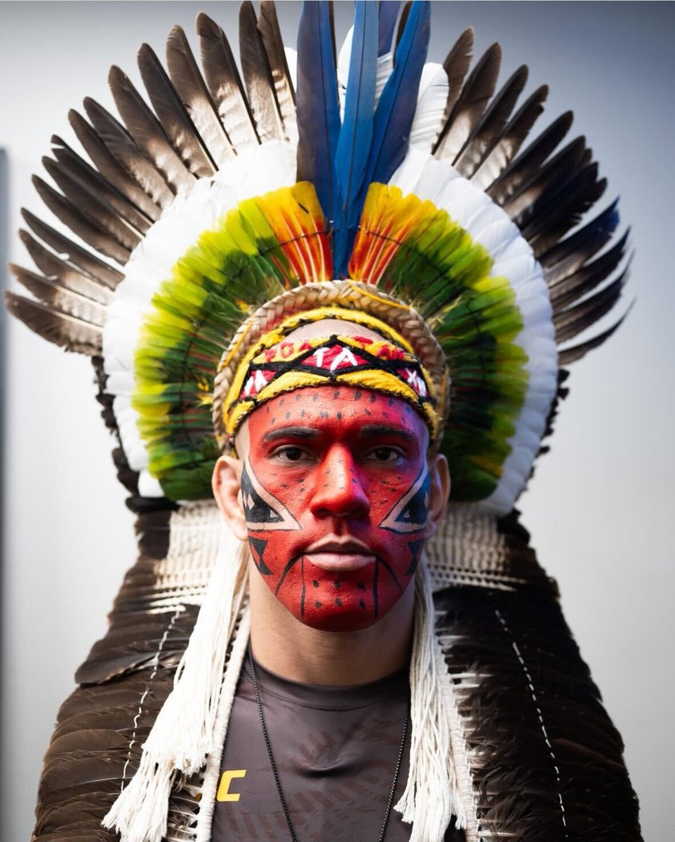 acdmma_'s tweet photo. NEW POATAN HEADDRESS PIC JUST DROPPED

📸 @ufc https://t.co/J3QOJGLa6C