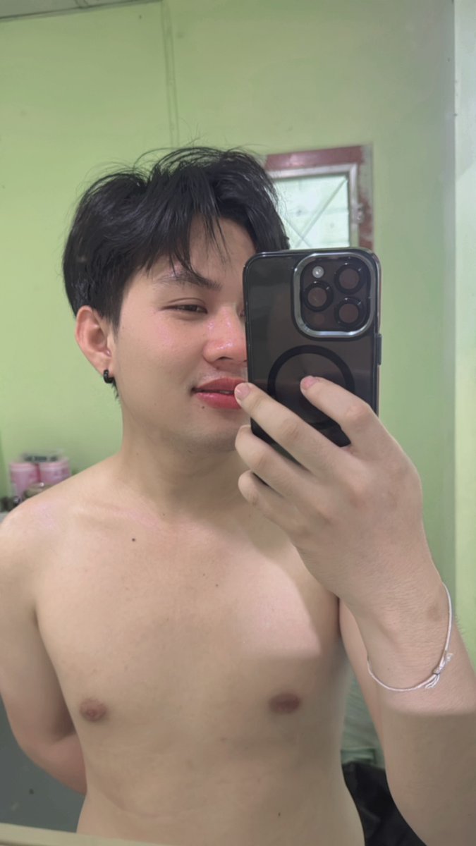 kla00900's tweet photo. ออกกะแล้วนอนได้คับ 
#โสด���ีบได้ https://t.co/PQUIYtzmvT
