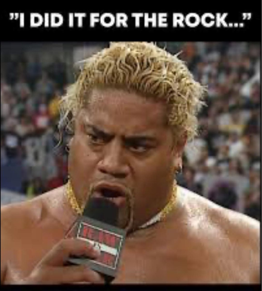 SayaMellow's tweet photo. Taking it back to the 2000’s #wwe #wwesmackdown https://t.co/CF5L9SDcXh
