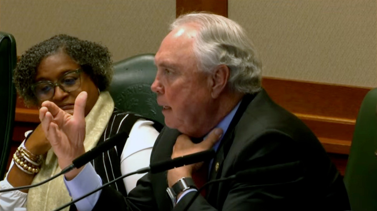 Texans for HC Access (@texans4hcaccess) on Twitter photo We applaud <a href="/mayes_middleton/">Mayes Middleton</a>, <a href="/drewdarby/">Drew Darby</a> for putting patients first through the introduction of HB 3794/SB 1859. We need to get care to as many Texans as we can. And these bills will do exactly that. No more #WaitingforCareTx. #patientchoice #txlege sanangelolive.com/news/politics/… We applaud <a href="/mayes_middleton/">Mayes Middleton</a>, <a href="/drewdarby/">Drew Darby</a> for putting patients first through the introduction of HB 3794/SB 1859. We need to get care to as many Texans as we can. And these bills will do exactly that. No more #WaitingforCareTx. #patientchoice #txlege sanangelolive.com/news/politics/…
