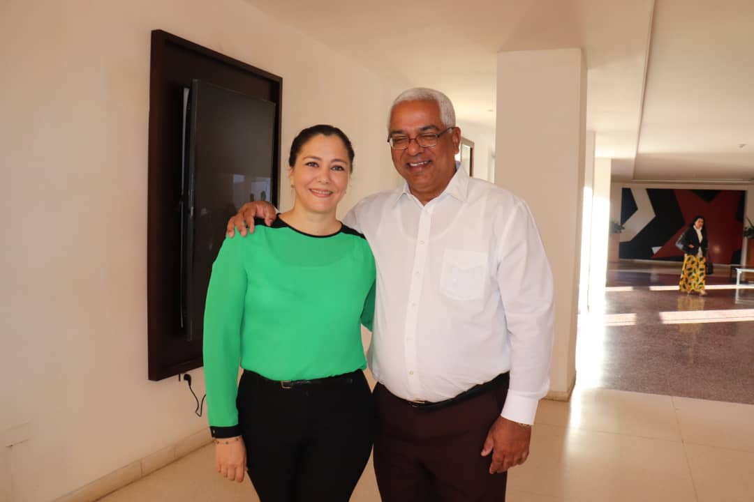 Galería de fotos| Muchas felicidades a las mujeres en <a href="/Minjus_Cuba/">Ministerio de Justicia de la República de Cuba</a>

#MujeresEnRevolución 

<a href="/DiazCanelB/">Miguel Díaz-Canel Bermúdez</a> <a href="/MMarreroCruz/">Manuel Marrero Cruz</a> <a href="/DrRobertoMOjeda/">Dr. Roberto Morales Ojeda</a> <a href="/TeresaBoue/">@SecGFMC</a> <a href="/InesMChapman/">Inés María Chapman Waugh</a> <a href="/FMC_Cuba/">FMC de Cuba</a>