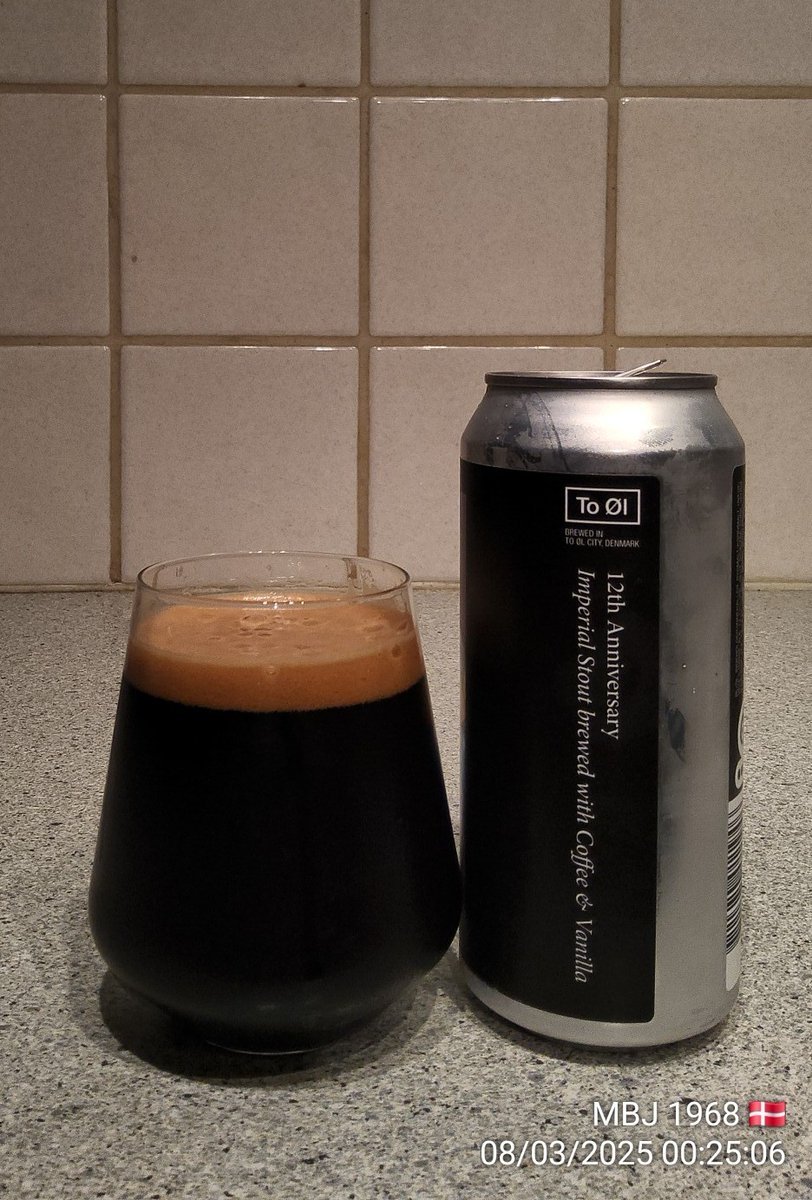 jonasen1968's tweet photo. To Øl 🇩🇰
12th Anniversary 18/12 2023 🍻🍻🍻🍻💪
Alkohol: 12,12 %
IBU:
Indehold: 440 ml.
Type: Stout - Imperial / Double Coffee
Serverings temp: 9 - 12
https://t.co/naU0T6iPnn @toolbeer #toolbeer
Købt på: https://t.co/cnLrSfdMsl 👍
https://t.co/FIkD1lBnpN https://t.co/1SeTNXoNbT
