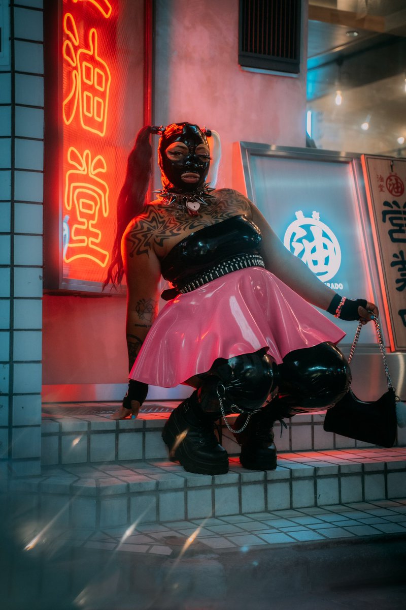 serveava's tweet photo. My sub-funded Japan shopping video is live on YouTube ❣️

Go watch &amp; subscribe to my new channel:
https://t.co/rbJgf07IFl

Binge my wishlist for my next video:
https://t.co/1KB42zoX5x https://t.co/9xCp60WKFY