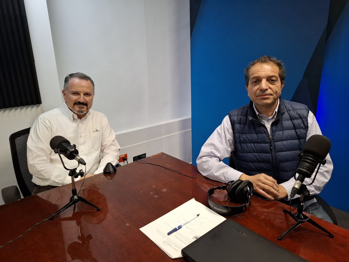 🔴 #ENVIVO | Sigue la transmisión con <a href="/michelleriveraa/">Michelle Rivera</a> en <a href="/radioformulason/">Radio Fórmula Sonora</a>. 🎙️✨

Hoy al timón: <a href="/salvadoravilaco/">Salvador</a>.

➡️ Escucha la entrevista con el presidente de <a href="/COPARMEXSON/">Coparmex Sonora Norte</a>, <a href="/GilbertoARB/">Gilberto Robles</a> quien abordará el tema sobre los Empresarios vs. Aranceles y su ratificación al frente de