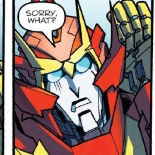 The mirror ship of the day is;
#RodimusPrime !!

SG Rodimus x IDW Rodimus Prime