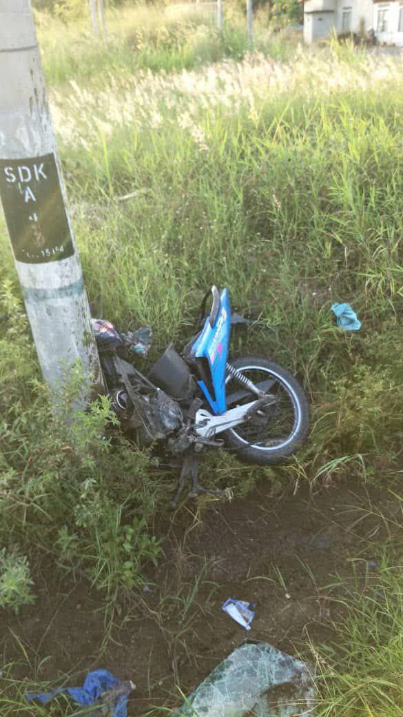 mynewshub's tweet image. Tragedi Ramadan: Bapa Dan Anak Maut Dalam Kemalangan Di Perlis

Perlis, 7 Mac 2025 – Sebuah keluarga berdepan detik pilu apabila dua beranak maut dalam satu kemalangan di Jalan Dato Kayaman, Perlis, petang semalam. 

Kejadian tragis yang berlaku sekitar jam 7.30 malam itu meragut