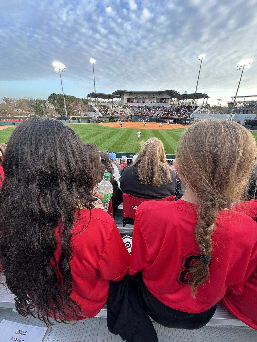 tornadotatum15's tweet photo. Locked in watching @UGASoftball vs @Vol_Softball (SEC Opener) at The Jack!
The vibes are electric!
#TornadoTatum #GAImpactFritsch #makeanimpact #GAImpact #softball #Ocho https://t.co/QZzTef8dZw