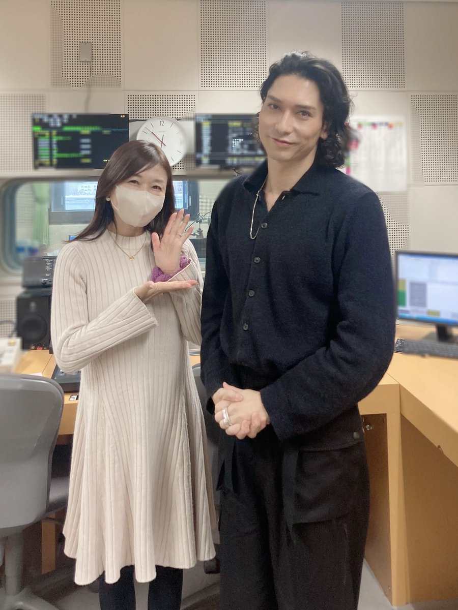 salondekaori413's tweet image. #ç³å¡ããã ã§ãð¥°
仿¥ã®ã客æ§ã¯
#chibiunity
代衚ã®åœåãã
ãã³ã¹ã§æ°æœãå€ããçãäžãã
æ¥æ¬ãå€ãã
ããé ã®äžèŠãŠã¿ãããããããã
æéãè¶³ããªãããŸãã
屿å
¬æŒã¯4æ4æ¥
ãšã«ããèŽããŠãããããå¬ããã§ã
#ãµãã³deããã