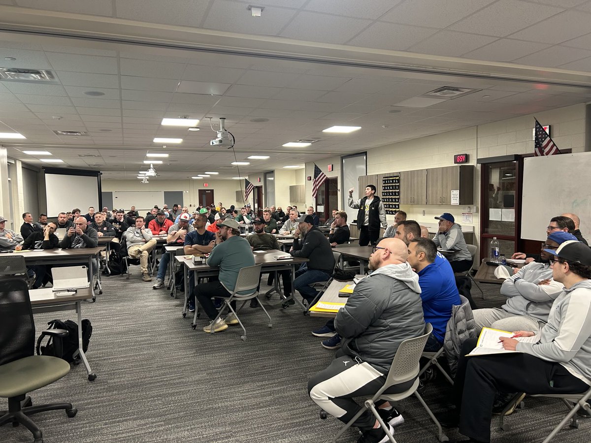 Off and running at the Power T clinic with ⁦<a href="/FootballHowell/">Howell Football</a>⁩ HC Brian Lewis.