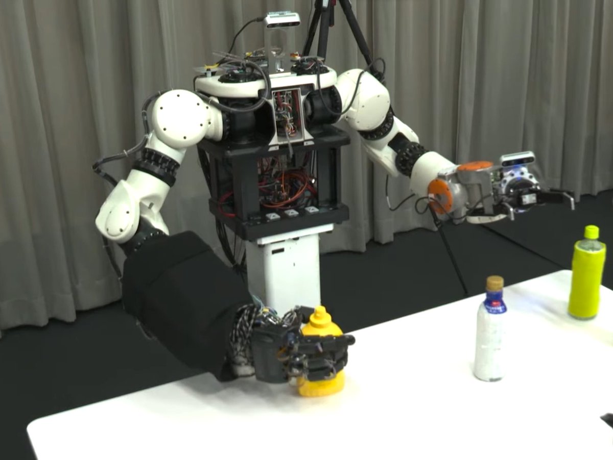 alby13's tweet image. Honda is not down. Honda is not out.
A robot from Honda is inevitable. 

Honda had VR remote controlled, advanced dexterous hands, spatial understanding, and futuristic Medic and Space robot designs 2 years ago.

#HumanoidRobot #Android #AndroidRobot #Robotics #HondaRobot