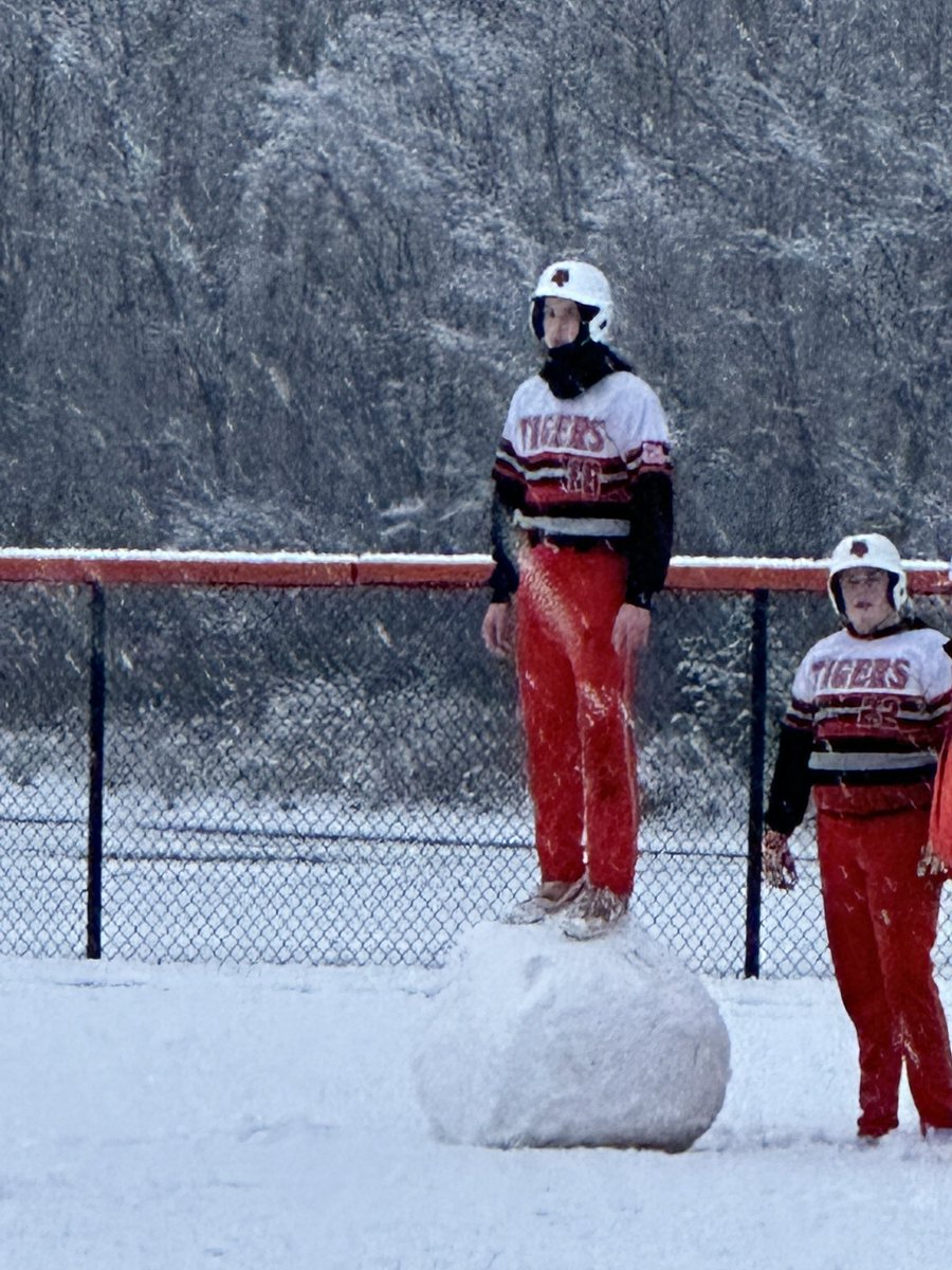 WhoWeBaseball's tweet image. Slow day ❄️ ❄️ ⛄️ ⛄️