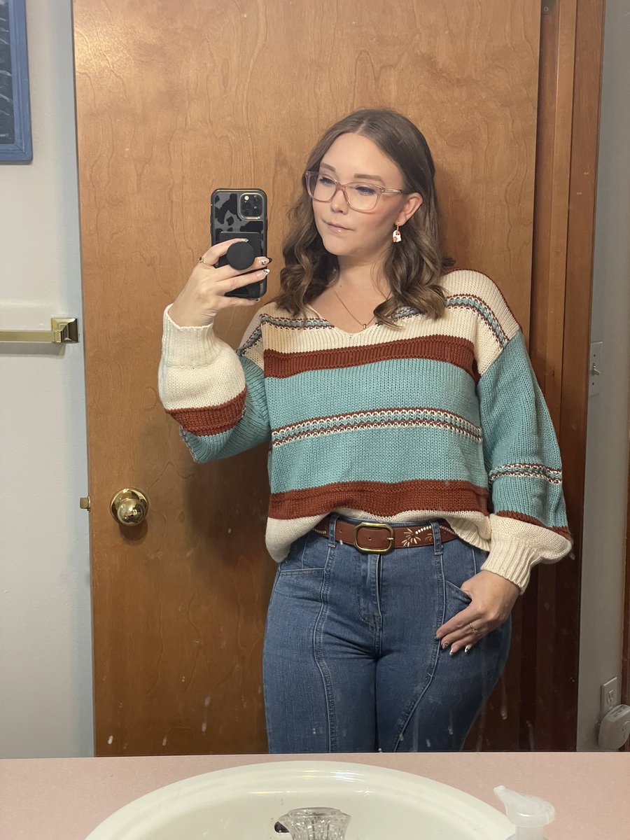 hailseybaby's tweet image. #safeword #halsey