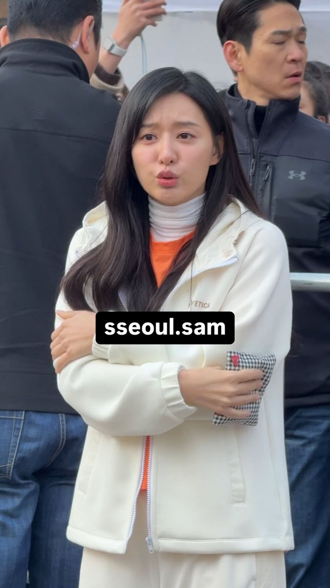 sseoulsam's tweet photo. OMGGGG #KIMJIWON #김지원 #金智媛 #queenoftears #kdrama #눈물의여왕 #kdramaedit #queenoftearsedit https://t.co/WeSkoQJdNH