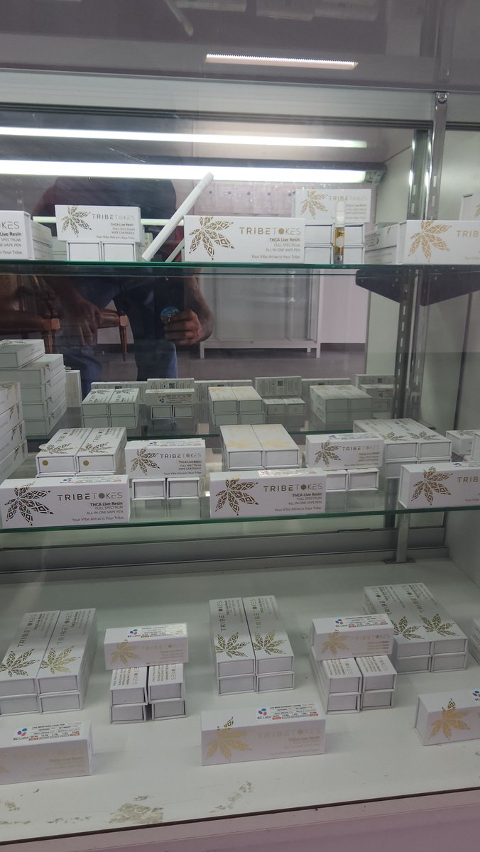 REDBARNHEMPDISP's tweet photo. Its Friday night nothing to do. head  out to Red Barn Hemp Dispensary and pick up your favorite goodies. 217 lomita Avenue ste 6 mission tx 78572 https://t.co/htS2cYJmDP