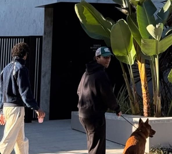 JaafarsPost's tweet photo. Jaafar, Jermajesty &amp; Cairo in West Hollywood 📸: @randyjacksonjr insta story #JaafarJackson https://t.co/ufXlpMEMMI