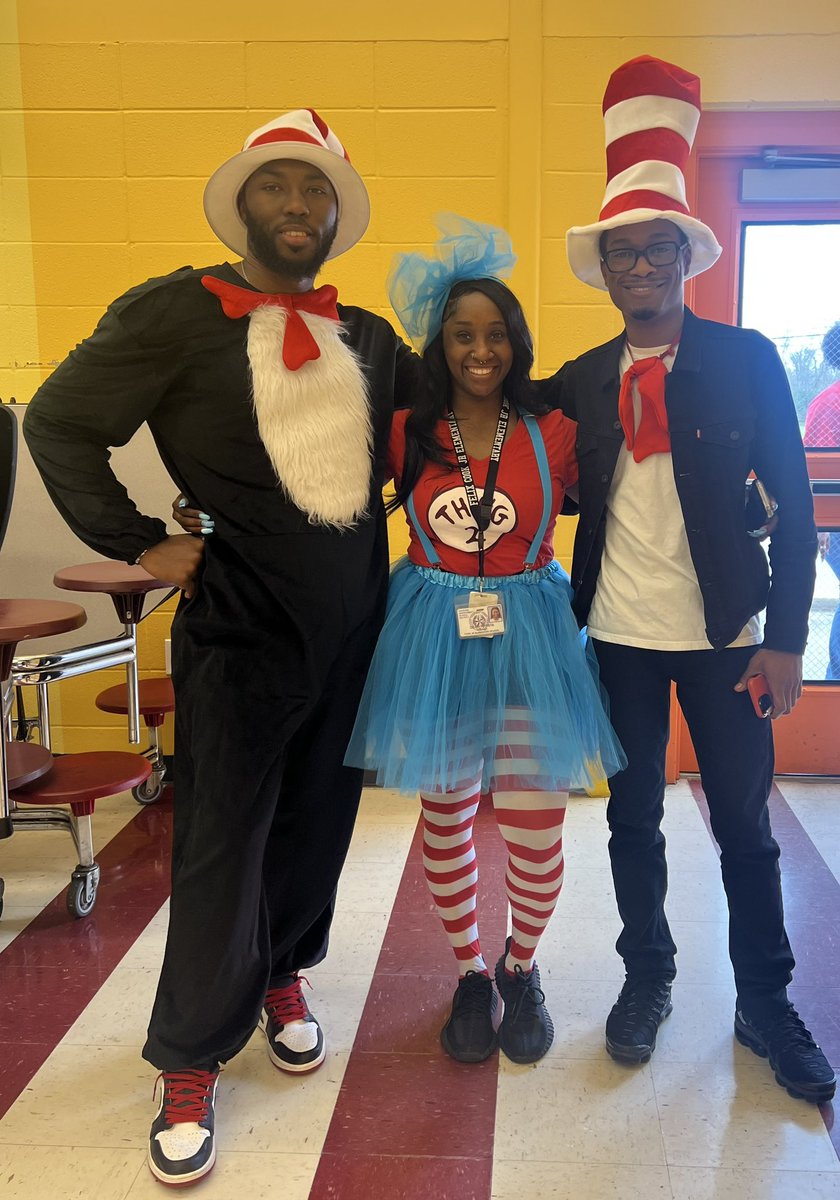 CookMagnet's tweet photo. Shoutout to everyone who participated in Dr. Seuss Week! Your creativity and enthusiasm made it truly special. Wishing everyone a fun and safe spring break—enjoy the well-deserved rest! #DrSeussWeek #SpringBreak #StallionPride https://t.co/tiPyZUDvfx
