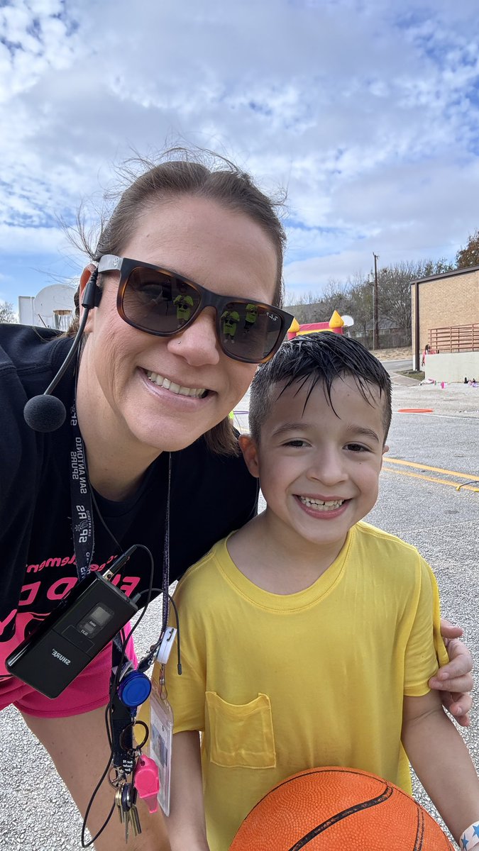 Sarah McDonald tweet media