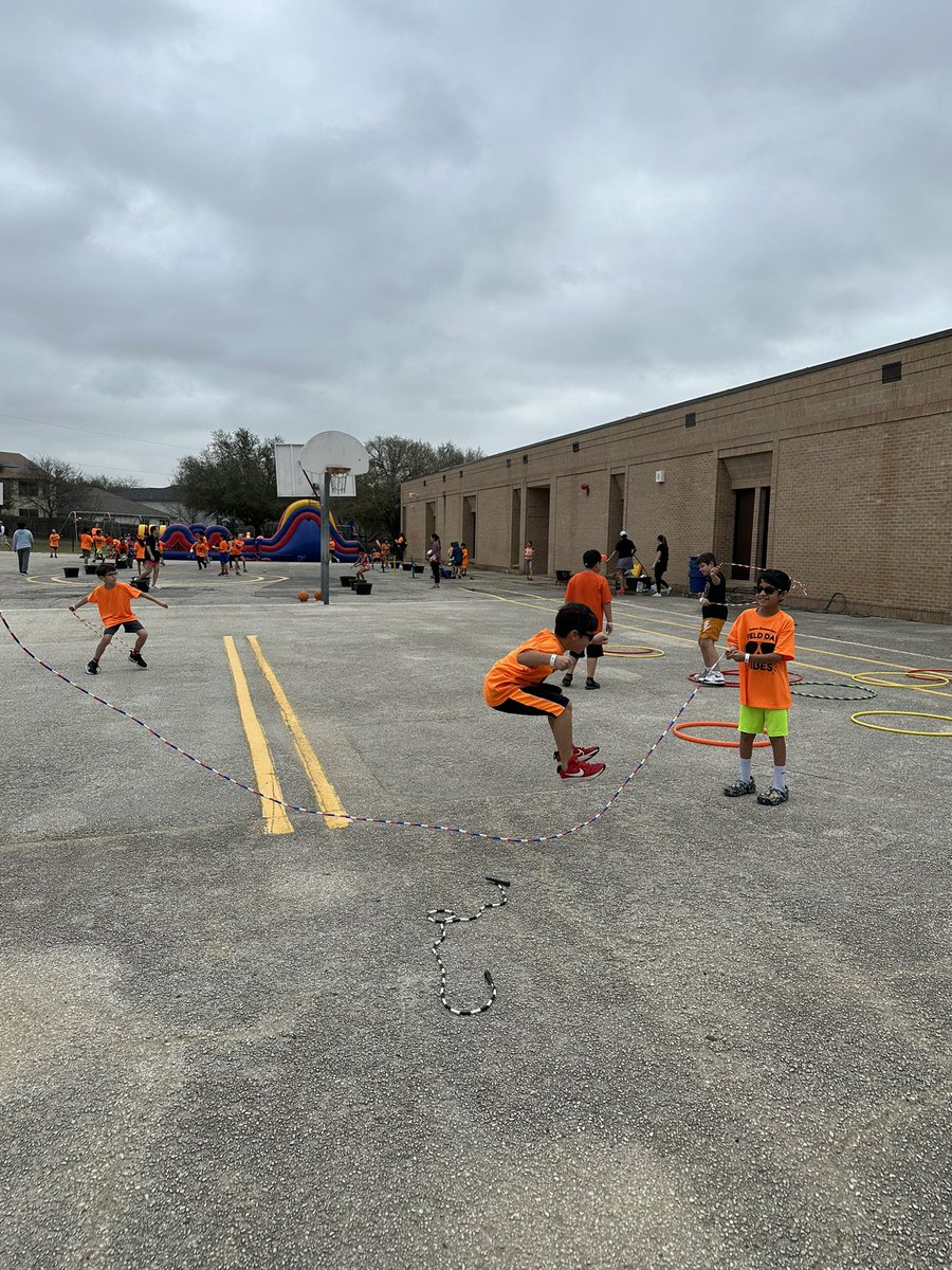 Sarah McDonald tweet media